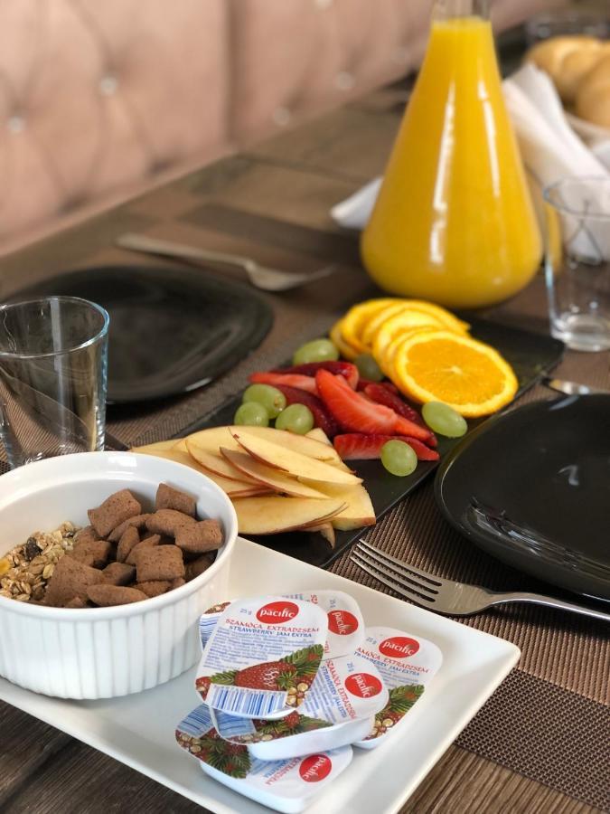 Alenso Guesthouse Hévíz Eksteriør bilde