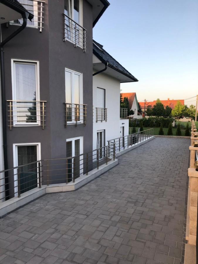 Alenso Guesthouse Hévíz Eksteriør bilde